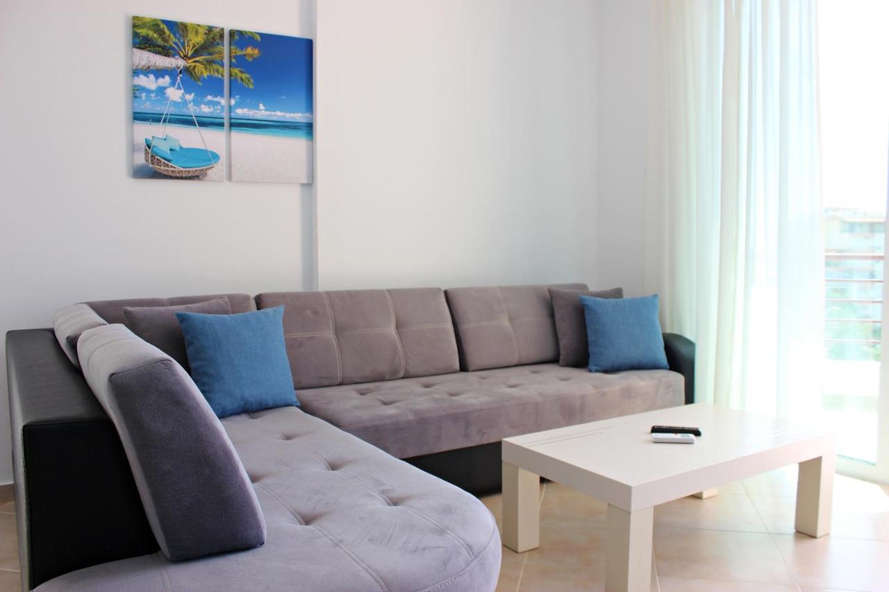 Sunny Apartment Sarande