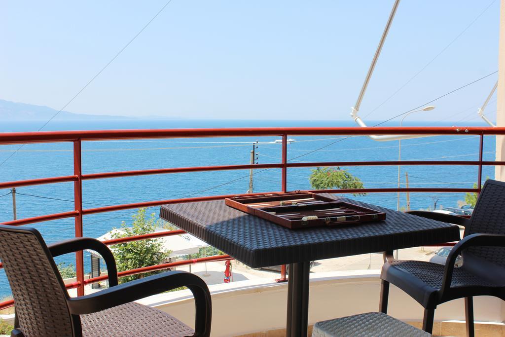 Sunny Apartment Sarande